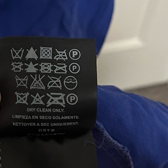 Guess:  100% Silk Strapless Dress - Picture 5 of 5